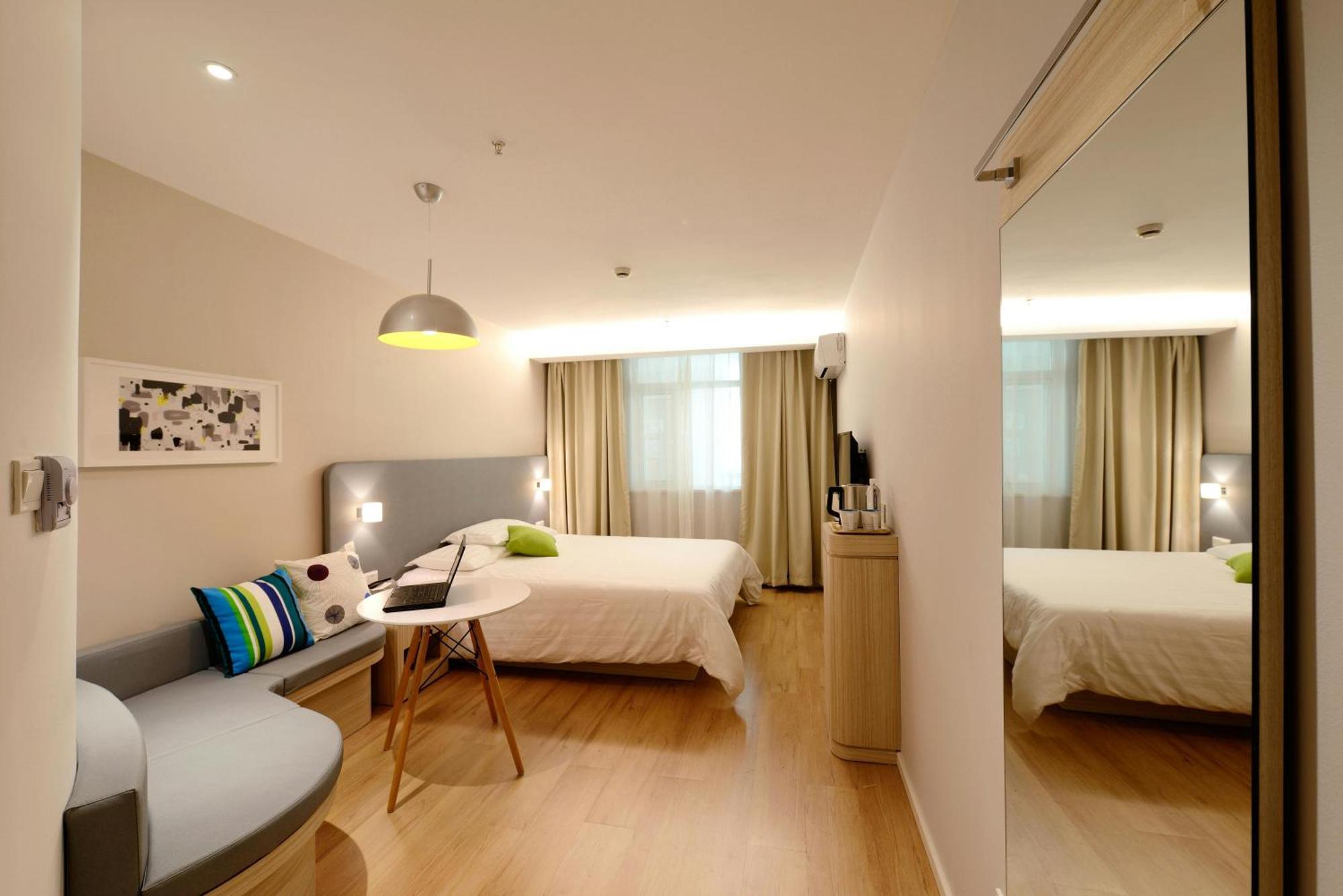 Hotel Luxury Global Нью-Дели Экстерьер фото